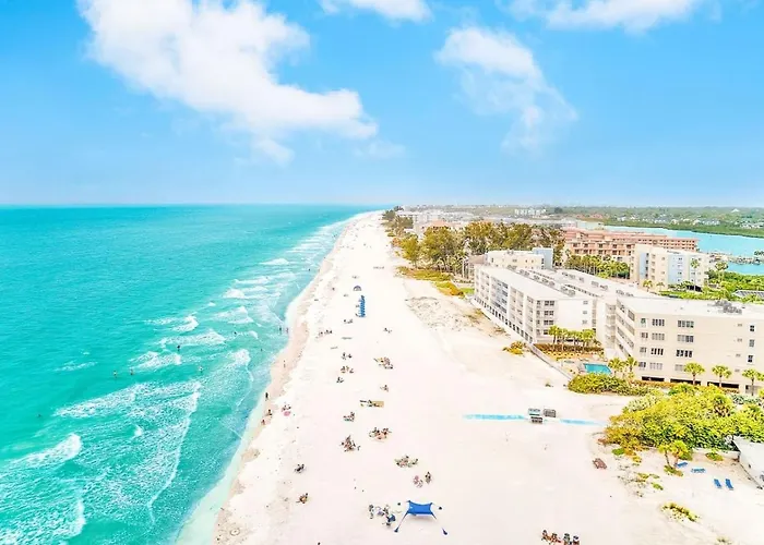 2br - Condo, Two Balconies, Minutes To Clearwater Beach