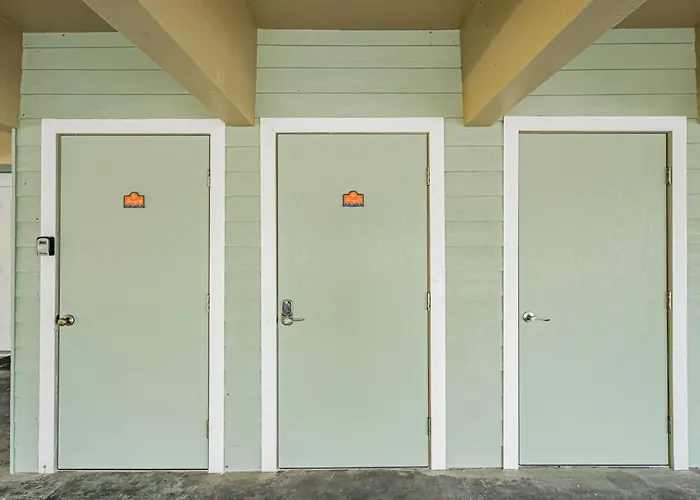 2br - Condo, Two Balconies, Minutes To * Clearwater Beach