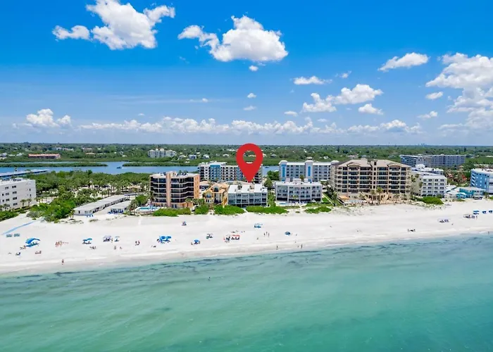 2br - Condo, Two Balconies, Minutes To Apartamento *
