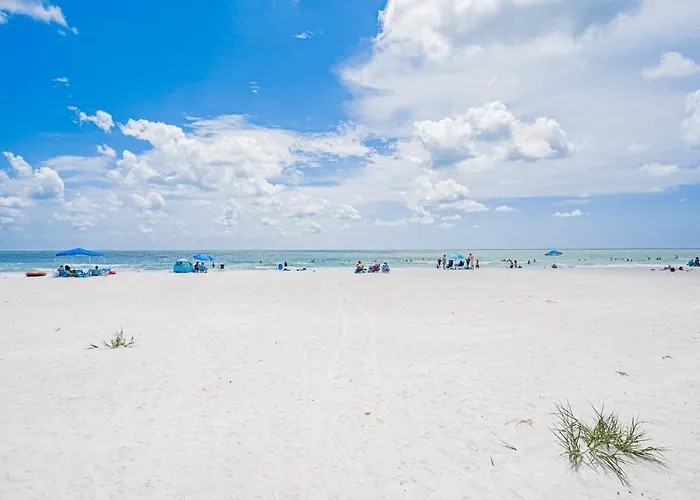 2br - Condo, Two Balconies, Minutes To *