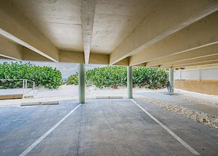2br - Condo, Two Balconies, Minutes To * Clearwater Beach